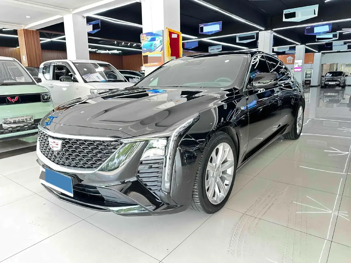 2022 Cadillac CT5 2.0T 237HP L4 10AT