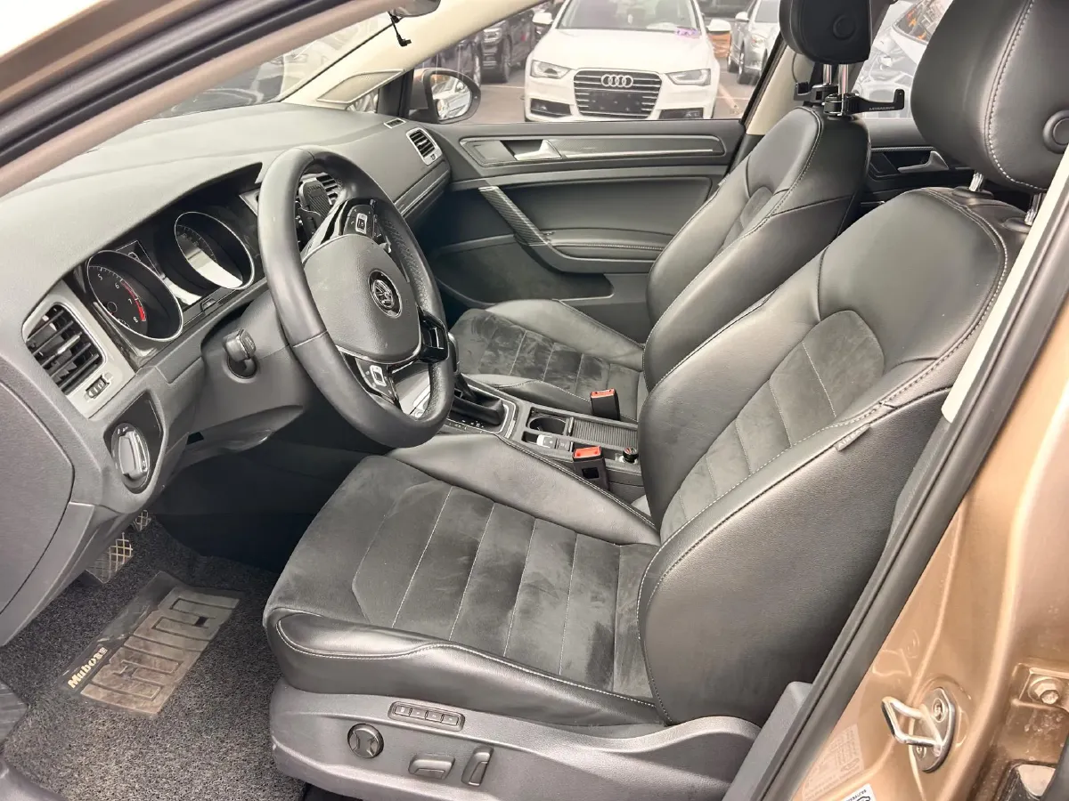 2018 Volkswagen Golf 1.4T 131HP L4 7DCT,autocango,china used car exporter,china ev exporter,chinese used car exporter,chinese used ev exporter