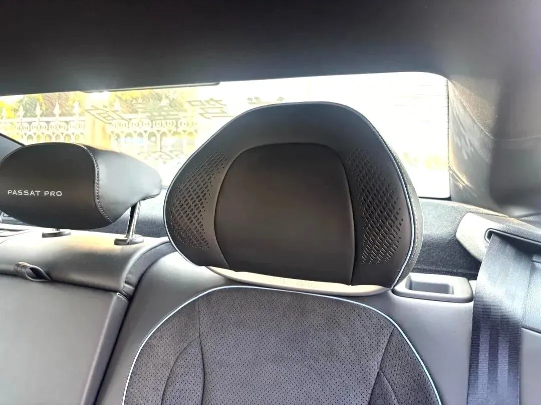 2025 Volkswagen Passat 2.0T 220HP L4 7DCT,autocango,china used car exporter,china ev exporter,chinese used car exporter,chinese used ev exporter