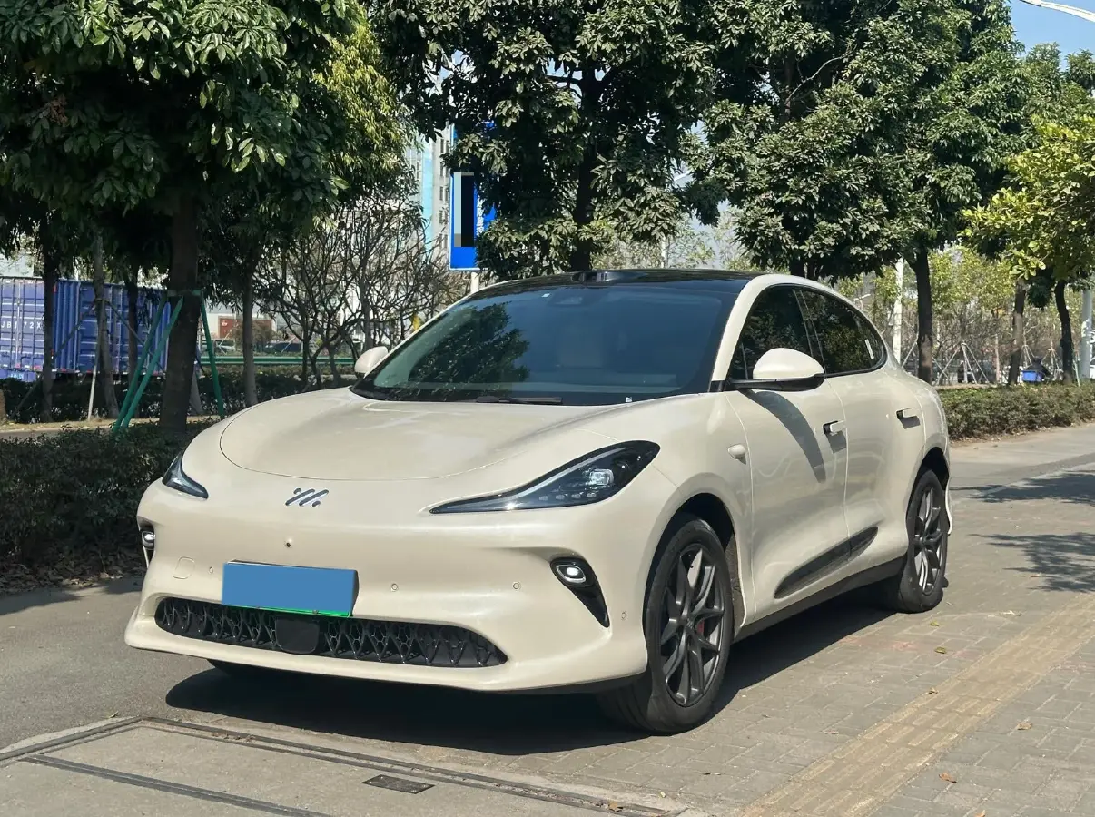 2025 IM LS6 BEV 75KWH