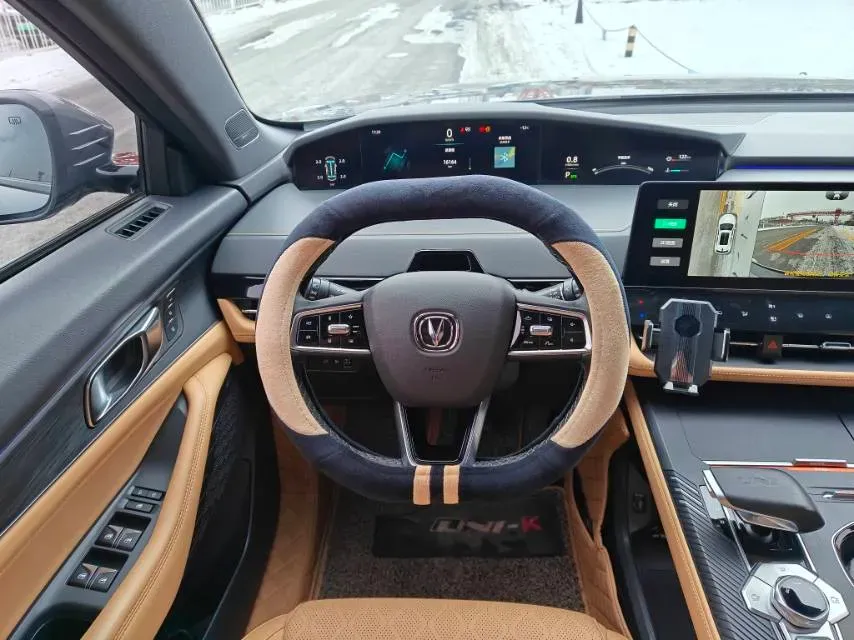 2021 ChangAn UNI-K 2.0T 233HP L4 8AT,autocango,china used car exporter,china ev exporter,chinese used car exporter,chinese used ev exporter