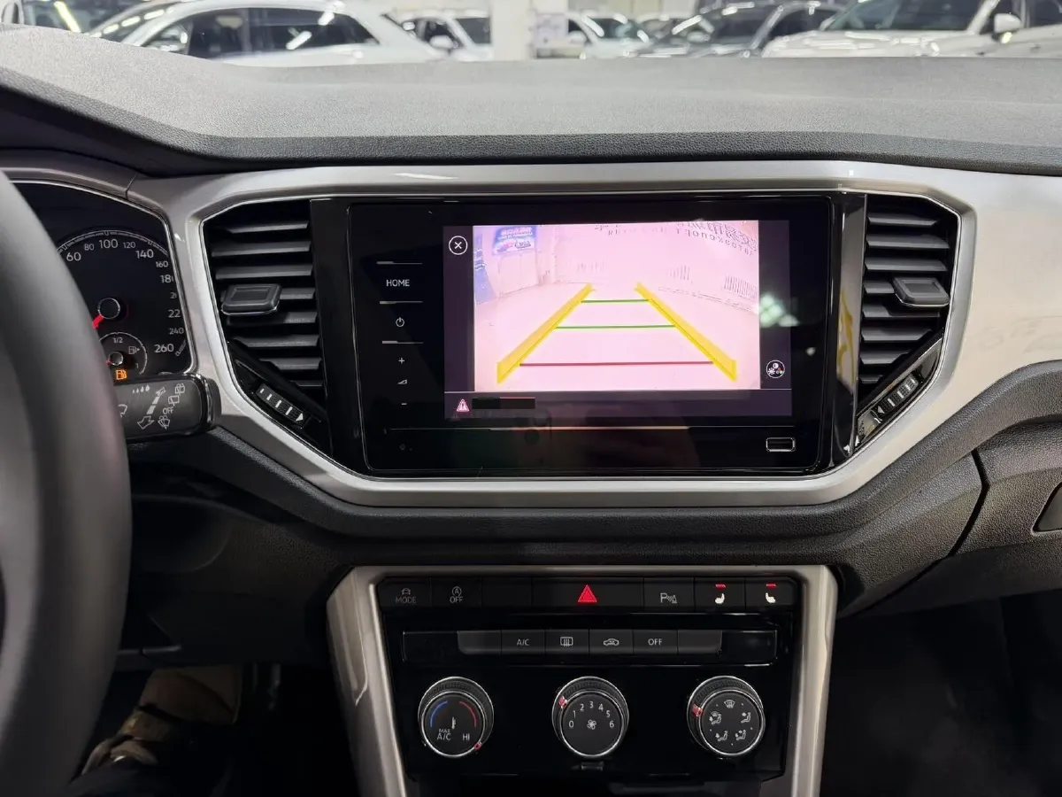 2022 Volkswagen T-Roc 1.4T 150HP L4 7DCT,autocango,china used car exporter,china ev exporter,chinese used car exporter,chinese used ev exporter