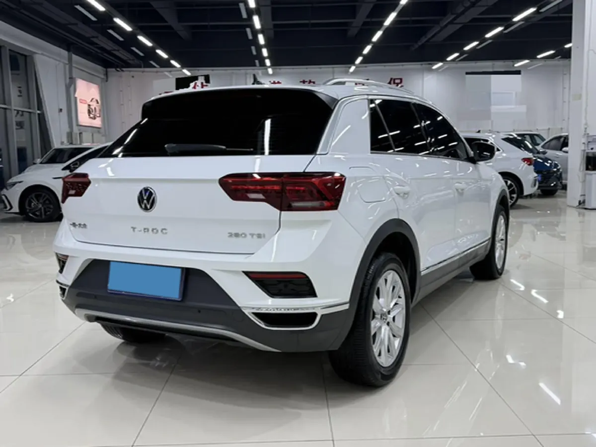 2022 Volkswagen T-Roc 1.4T 150HP L4 7DCT,autocango,china used car exporter,china ev exporter,chinese used car exporter,chinese used ev exporter