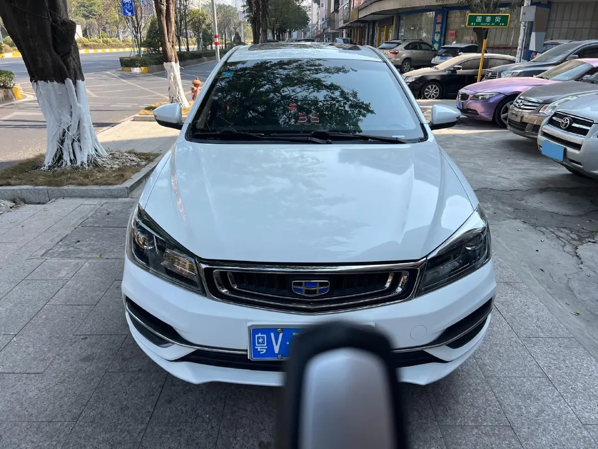 2018 Geely Emgrand 1.5L 109HP L4 5MT,autocango,china used car exporter,china ev exporter,chinese used car exporter,chinese used ev exporter