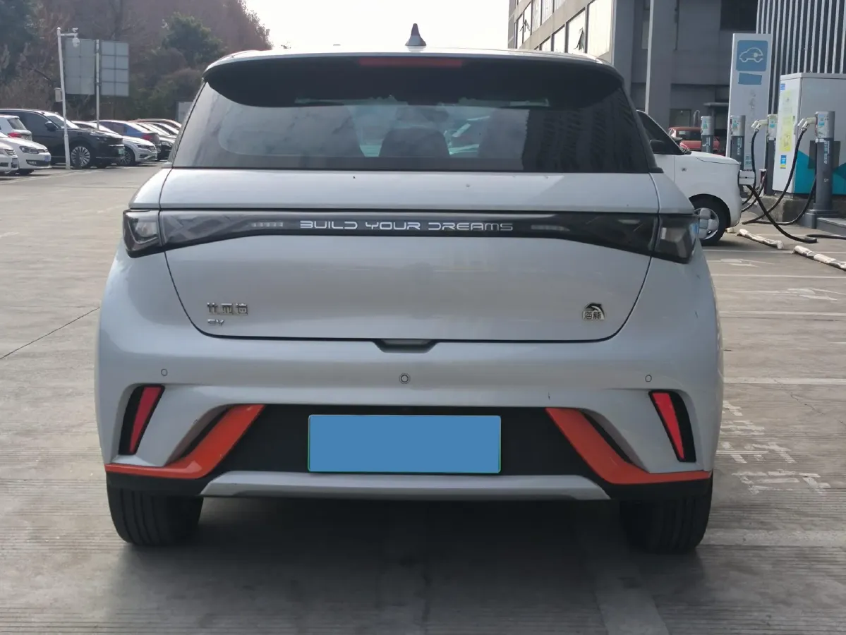 2021 Ford Escort 1.5L 122HP L3 6AT,autocango,china used car exporter,china ev exporter,chinese used car exporter,chinese used ev exporter