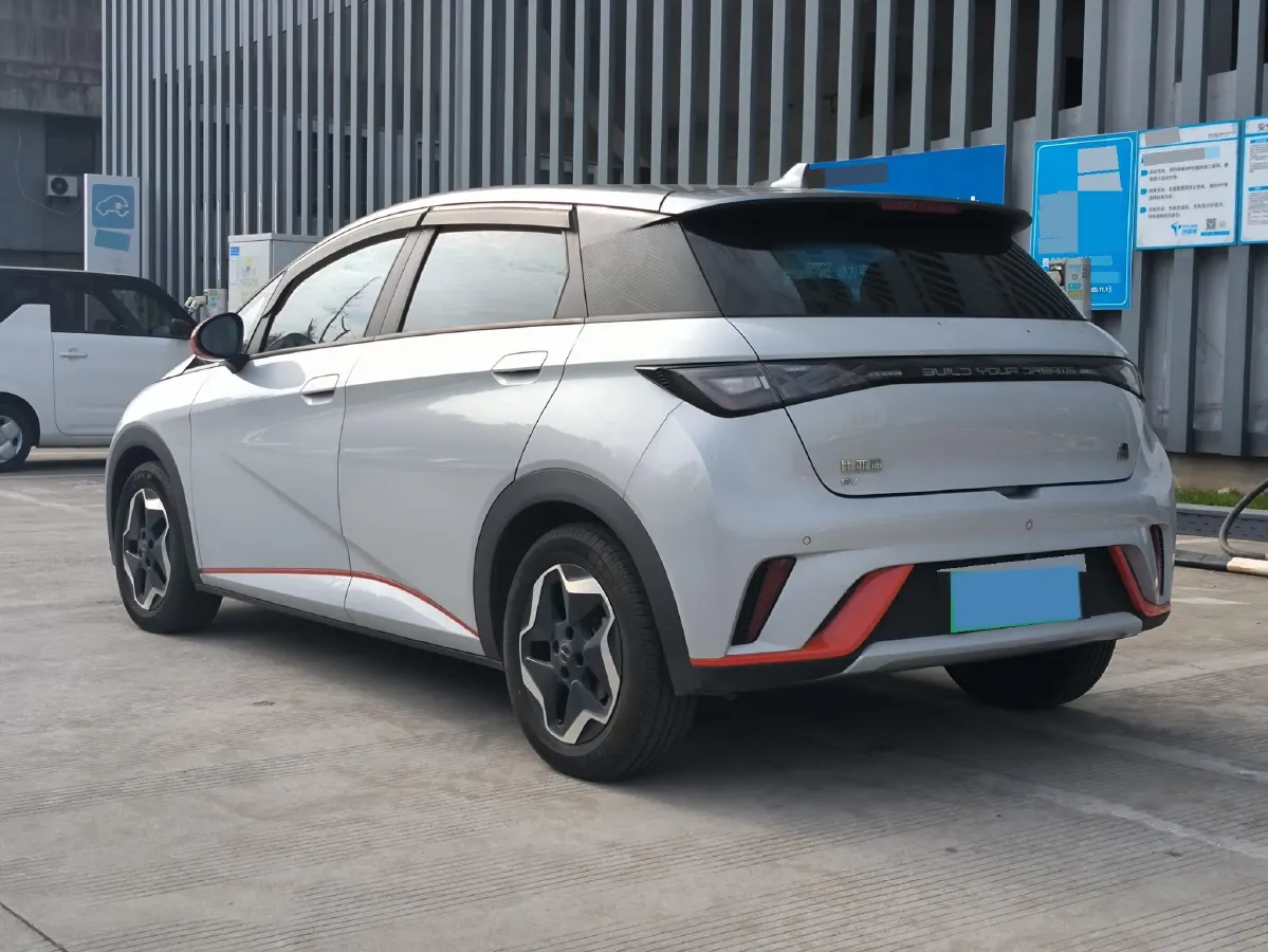 2021 Ford Escort 1.5L 122HP L3 6AT,autocango,china used car exporter,china ev exporter,chinese used car exporter,chinese used ev exporter