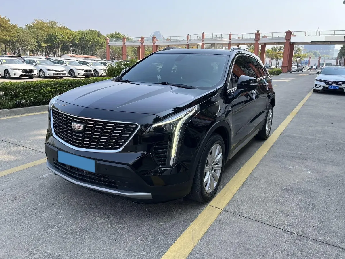 2021 Cadillac XT4 2.0T 237HP L4 9AT,autocango,china used car exporter,china ev exporter,chinese used car exporter,chinese used ev exporter