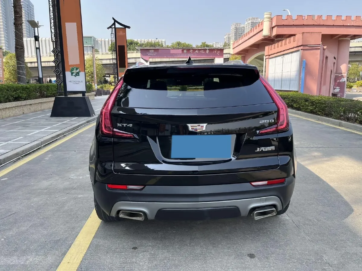2021 Cadillac XT4 2.0T 237HP L4 9AT,autocango,china used car exporter,china ev exporter,chinese used car exporter,chinese used ev exporter