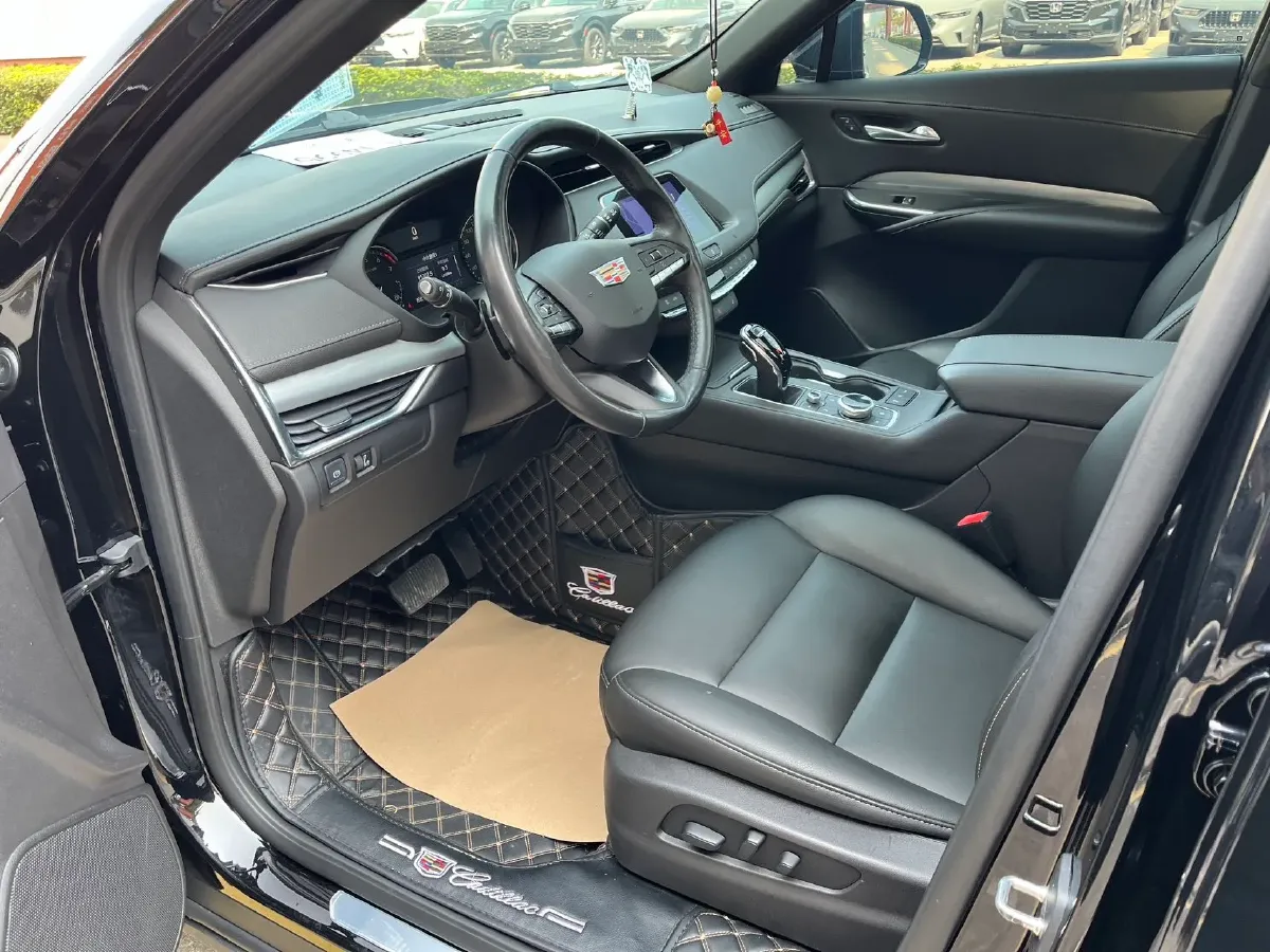 2021 Cadillac XT4 2.0T 237HP L4 9AT,autocango,china used car exporter,china ev exporter,chinese used car exporter,chinese used ev exporter