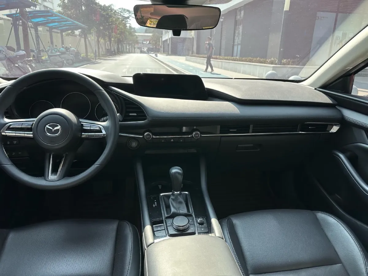 2020 Mazda 3 Axela 2.0L 158HP L4 6AT,autocango,china used car exporter,china ev exporter,chinese used car exporter,chinese used ev exporter