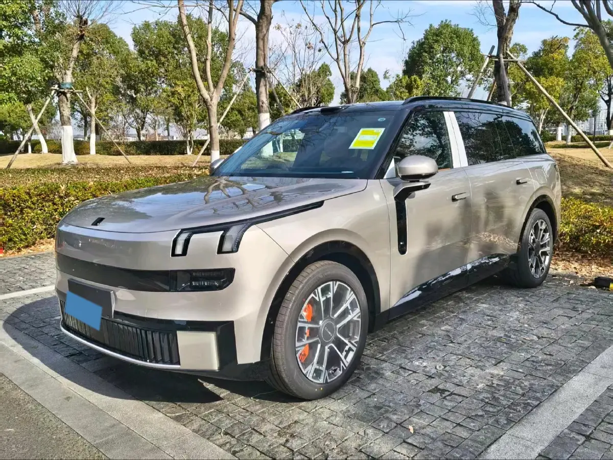 2025 LYNK&CO 900 1.5T 190HP L4 3DHT PHEV 43.3KWH