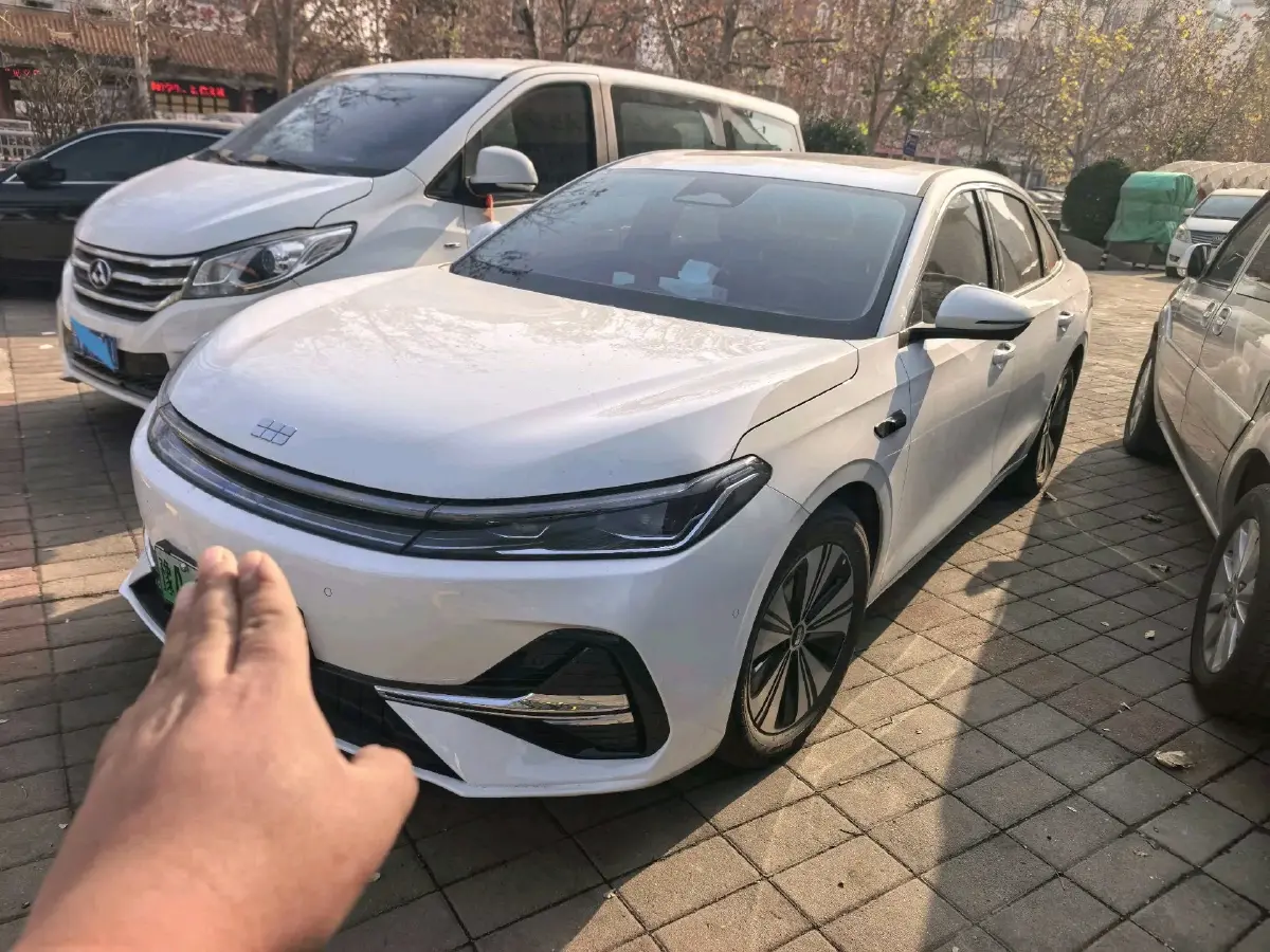2025 Geely Galaxy A7 1.5L 112HP L4 1DHT PHEV