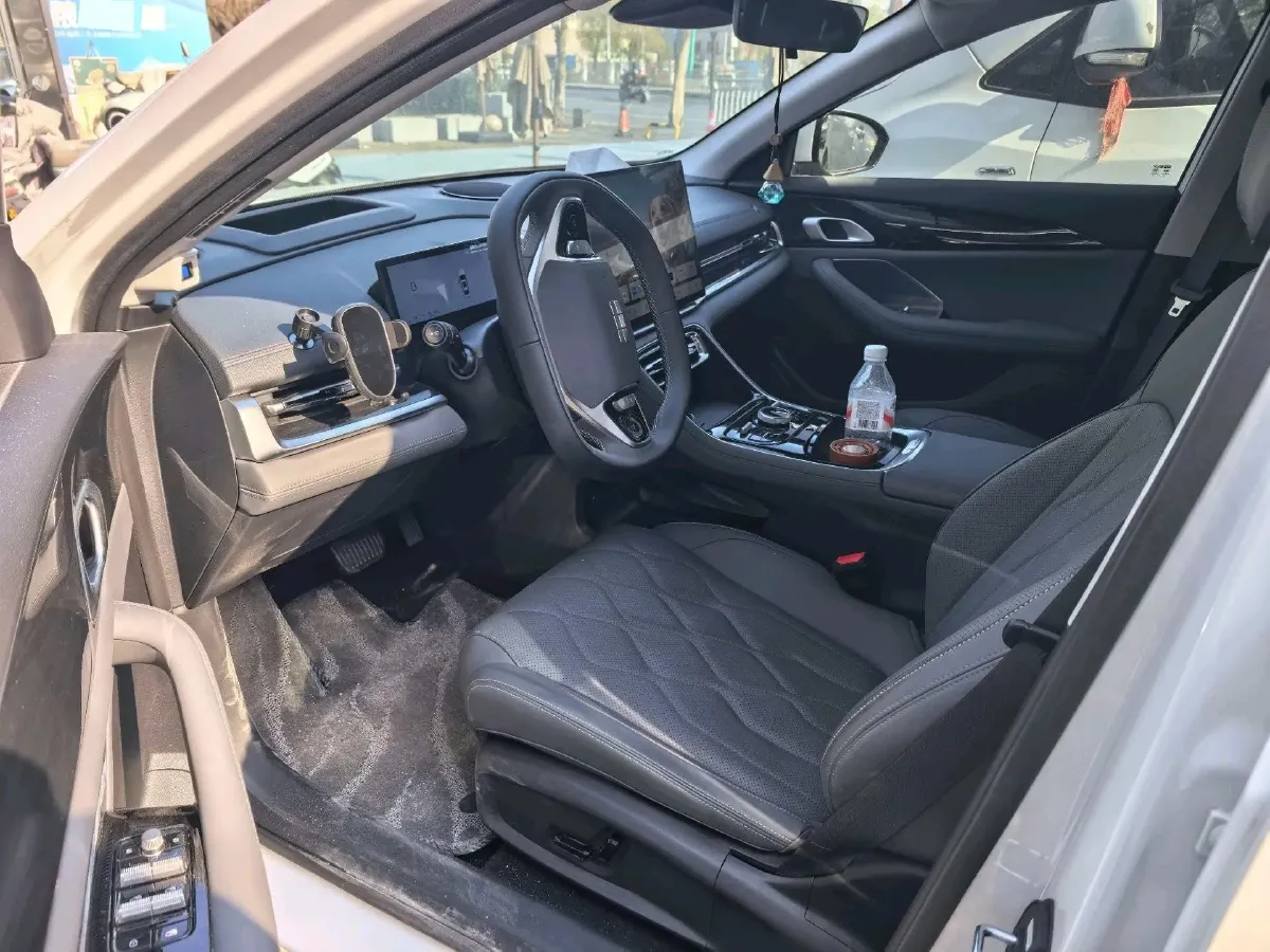 2025 Geely Galaxy A7 1.5L 112HP L4 1DHT PHEV,autocango,china used car exporter,china ev exporter,chinese used car exporter,chinese used ev exporter