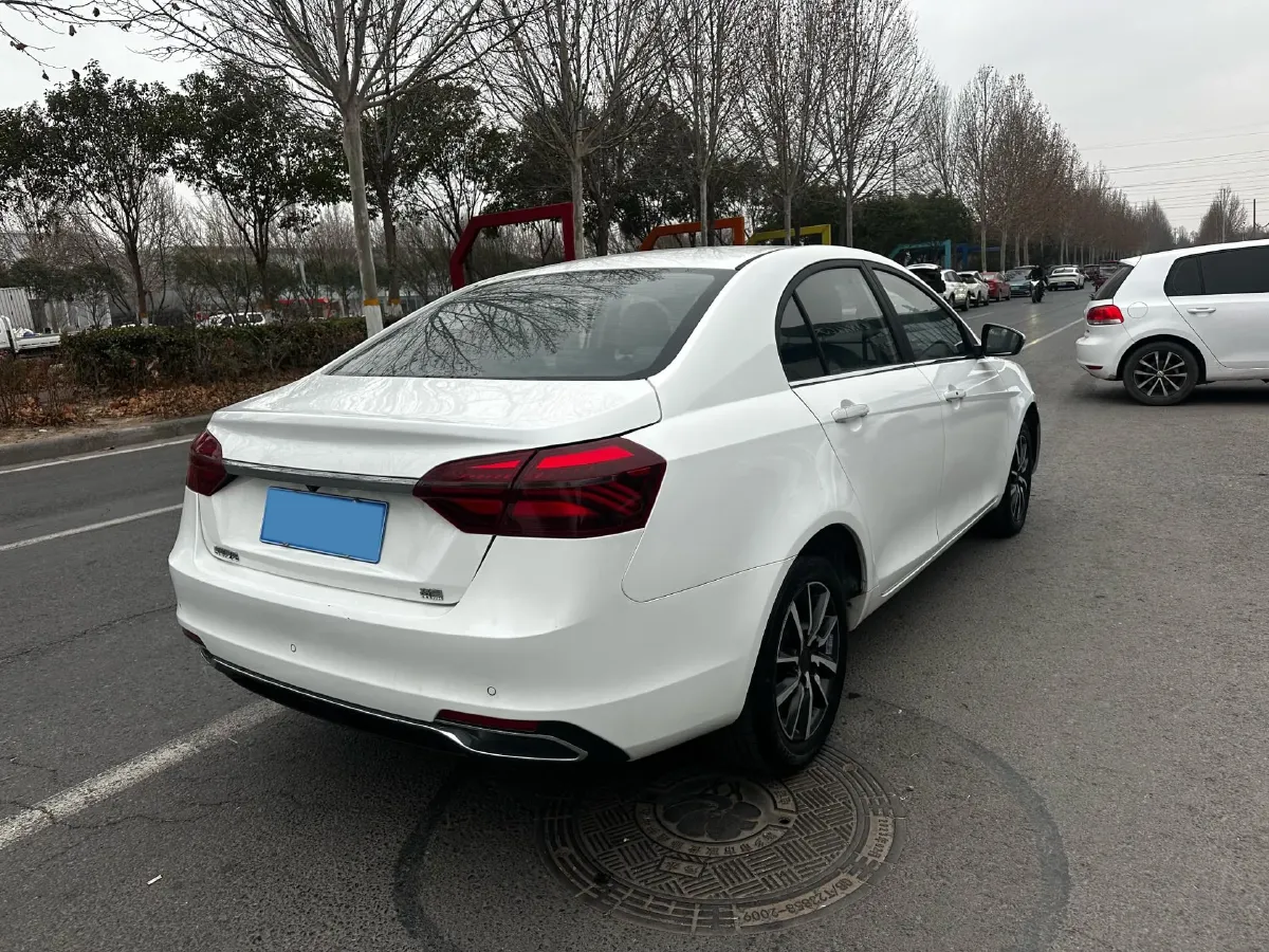 2019 Geely Emgrand 1.5L 109HP L4 5MT,autocango,china used car exporter,china ev exporter,chinese used car exporter,chinese used ev exporter
