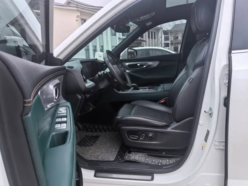 2022 GAC Trumpchi GS8 2.0T 252HP L4 8AT,autocango,china used car exporter,china ev exporter,chinese used car exporter,chinese used ev exporter