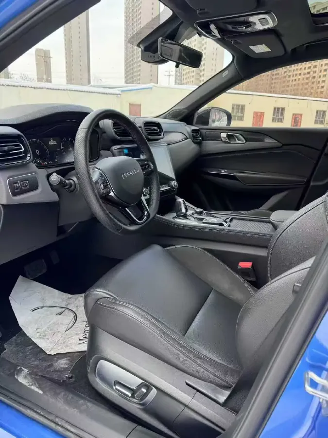 2018 Toyota C-HR 2.0L 171HP L4 CVT,autocango,china used car exporter,china ev exporter,chinese used car exporter,chinese used ev exporter