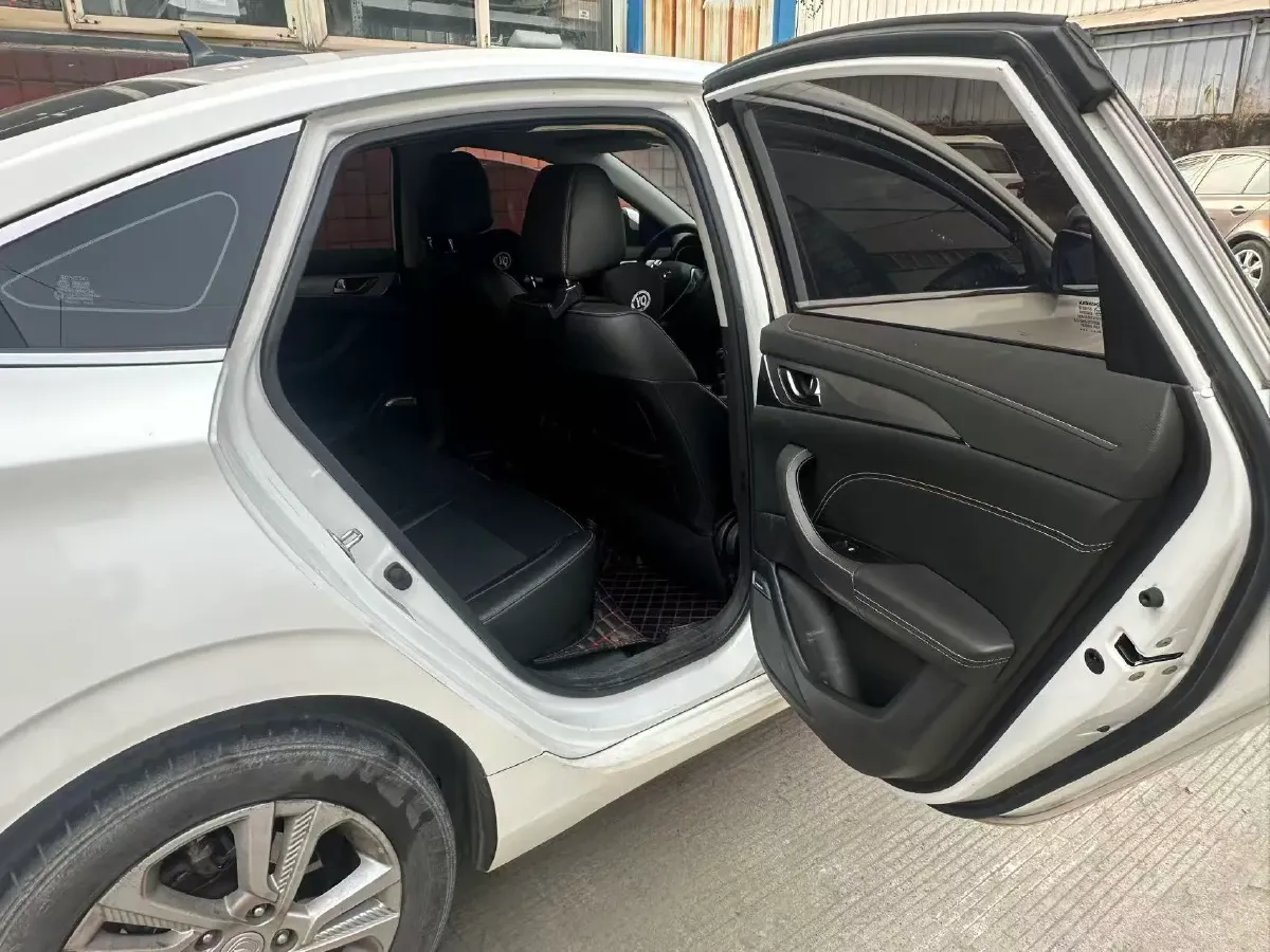 2019 ChangAn Eado 1.6L 128HP L4 5MT,autocango,china used car exporter,china ev exporter,chinese used car exporter,chinese used ev exporter
