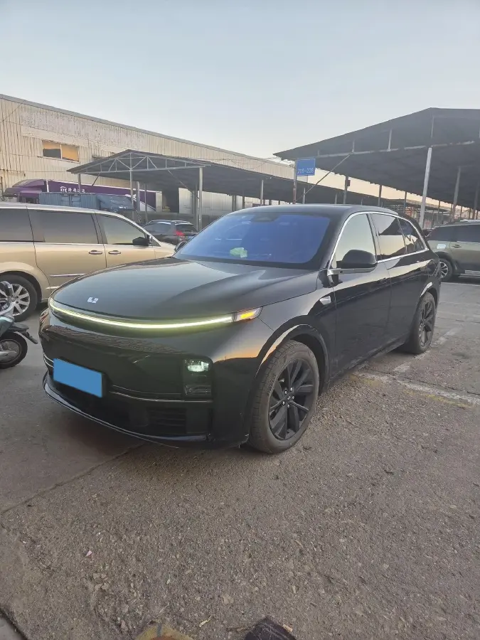 2023 Li L7 Range Extended 154HP REEV 40.9KWH