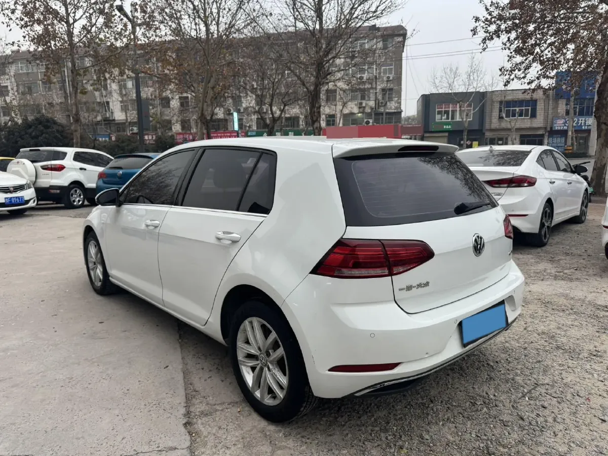 2018 Volkswagen Golf 1.6L 110HP L4 6AT,autocango,china used car exporter,china ev exporter,chinese used car exporter,chinese used ev exporter