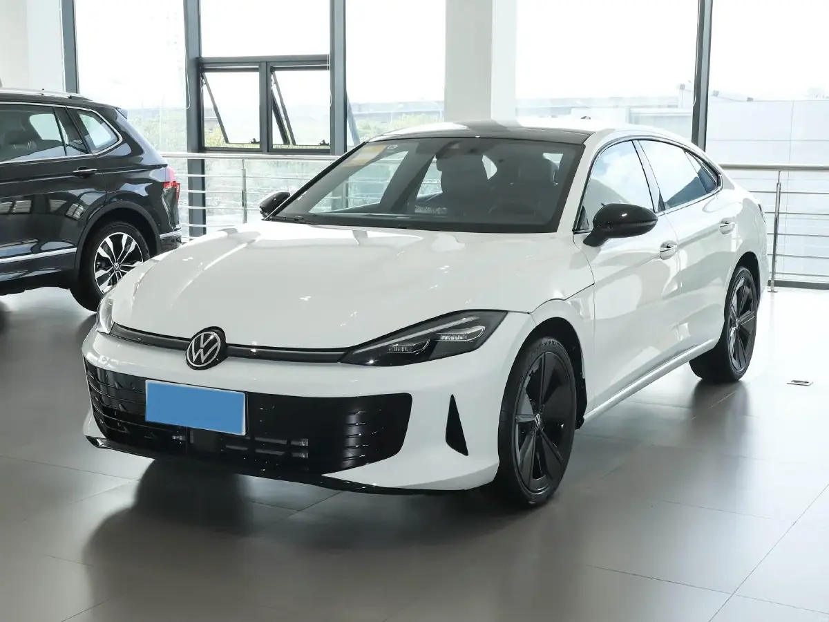 2021 Volkswagen T-Roc 1.4T 150HP L4 7DCT