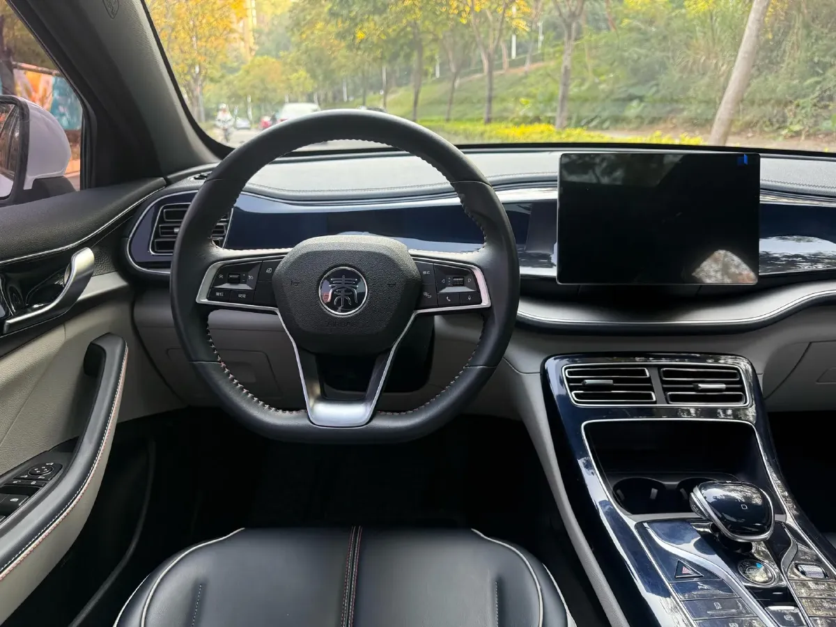 2021 Haval F7 1.5T 169HP L4 7DCT,autocango,china used car exporter,china ev exporter,chinese used car exporter,chinese used ev exporter