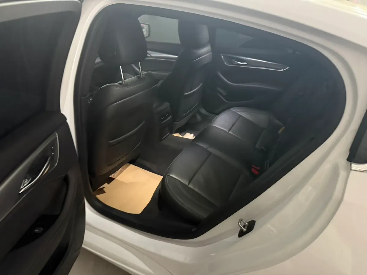 2023 Cadillac CT5 2.0T 237HP L4 10AT,autocango,china used car exporter,china ev exporter,chinese used car exporter,chinese used ev exporter