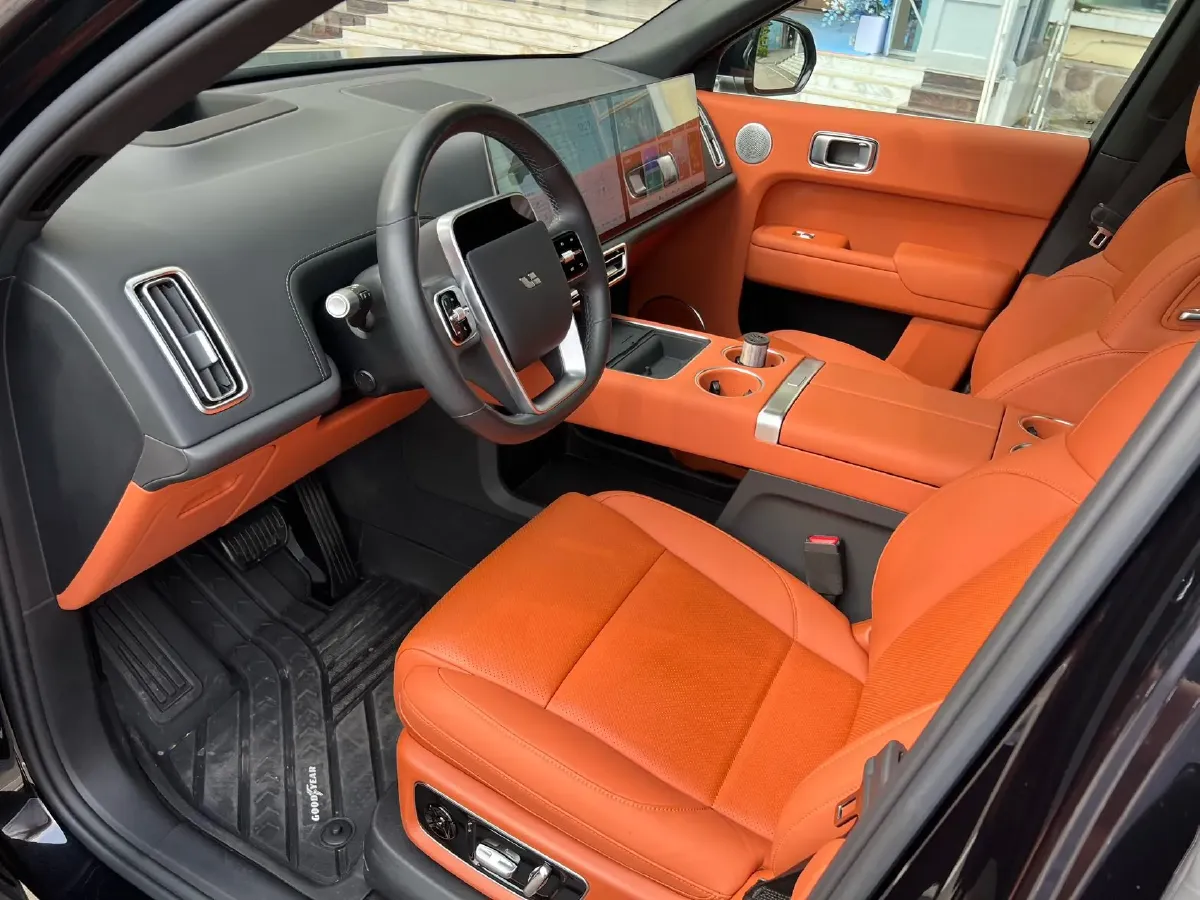 2024 Li L9 Range Extended 154HP REEV 52.3KWH,autocango,china used car exporter,china ev exporter,chinese used car exporter,chinese used ev exporter