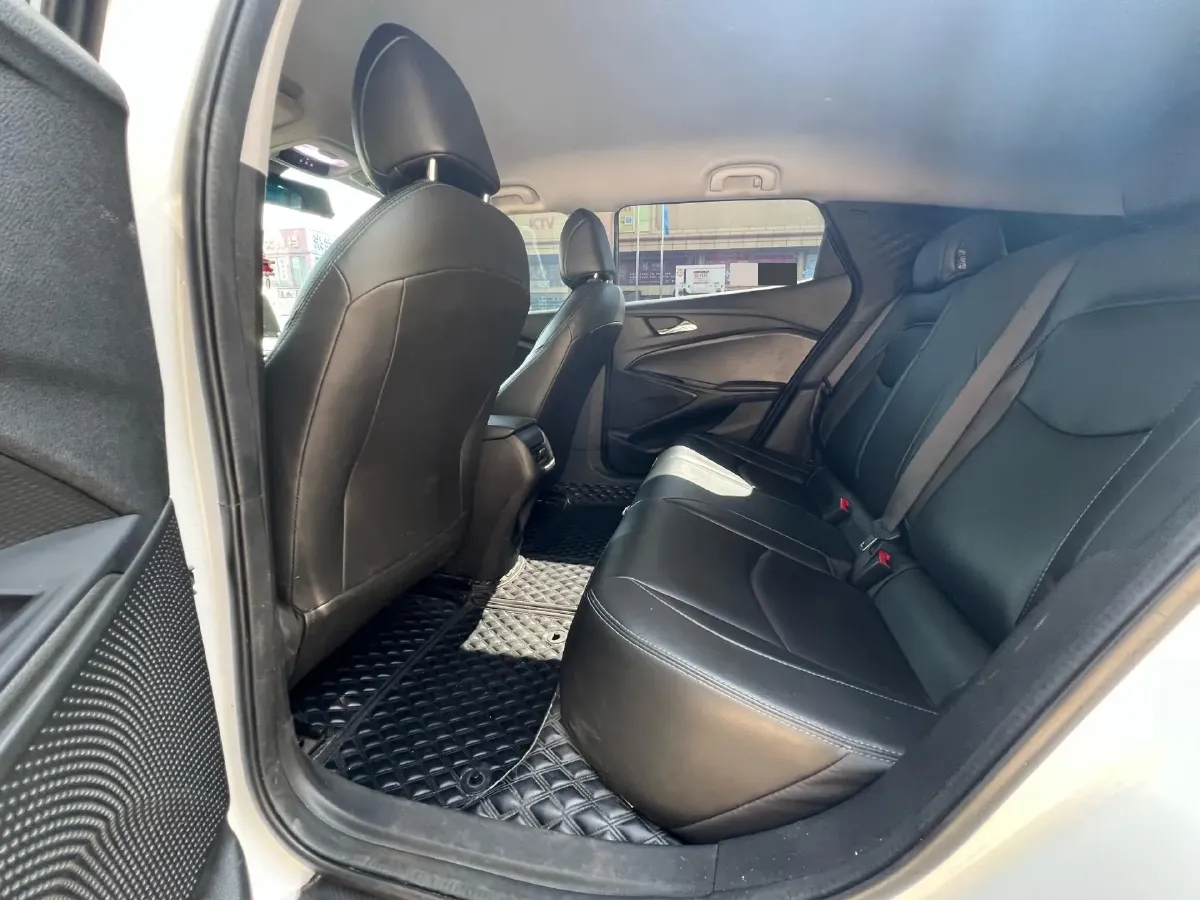 2022 Chevrolet Seeker 1.5T 184HP L4 CVT,autocango,china used car exporter,china ev exporter,chinese used car exporter,chinese used ev exporter