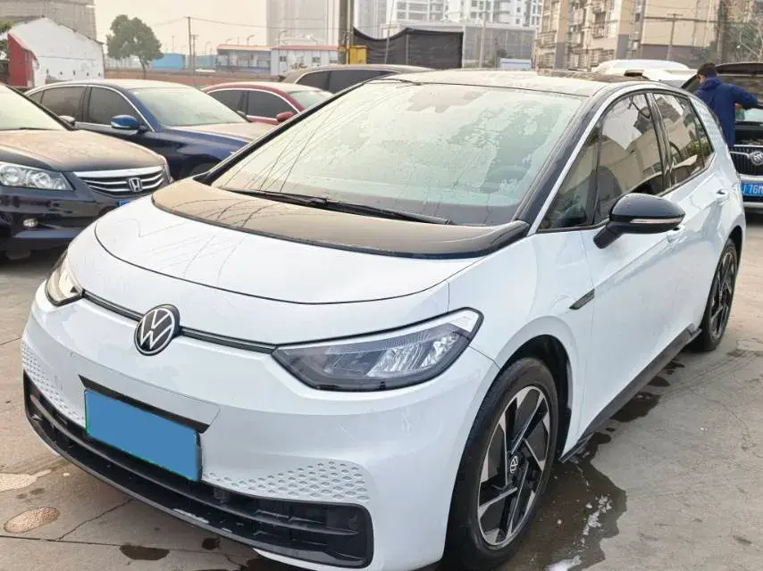 2023 Volkswagen ID.3 BEV 52.8KWH