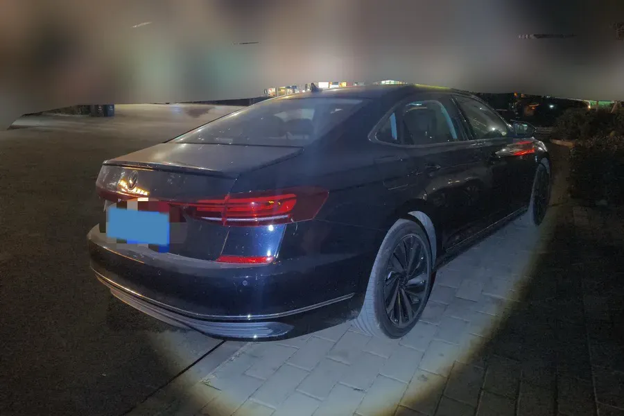 2025 Volkswagen Passat 2.0T 186HP L4 7DCT,autocango,china used car exporter,china ev exporter,chinese used car exporter,chinese used ev exporter