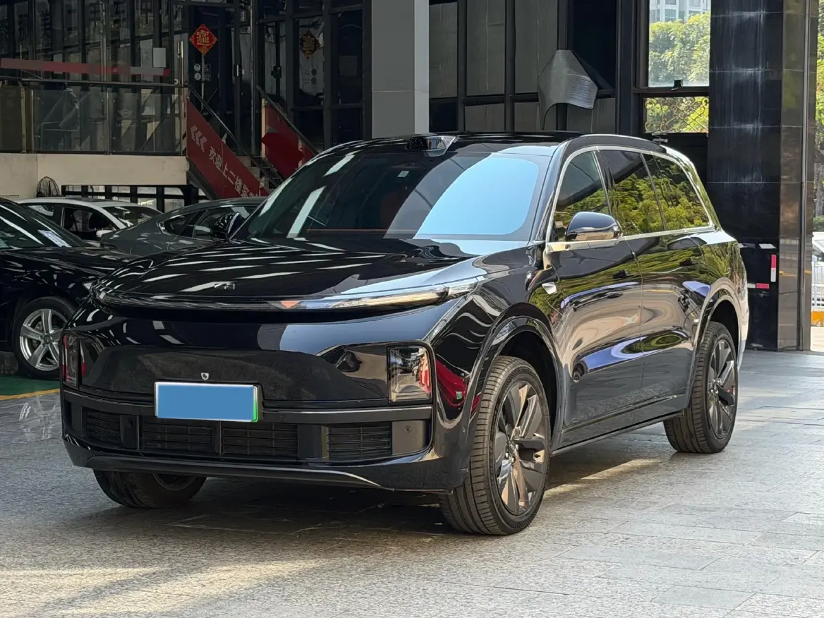 2024 Toyota Land Cruiser Prado 2.4T 282HP L4 8AT Hybrid