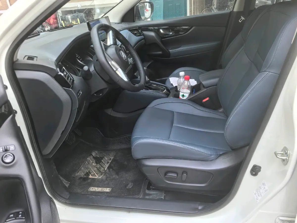 2025 Nissan Qashqai 2.0L 151HP L4 CVT,autocango,china used car exporter,china ev exporter,chinese used car exporter,chinese used ev exporter