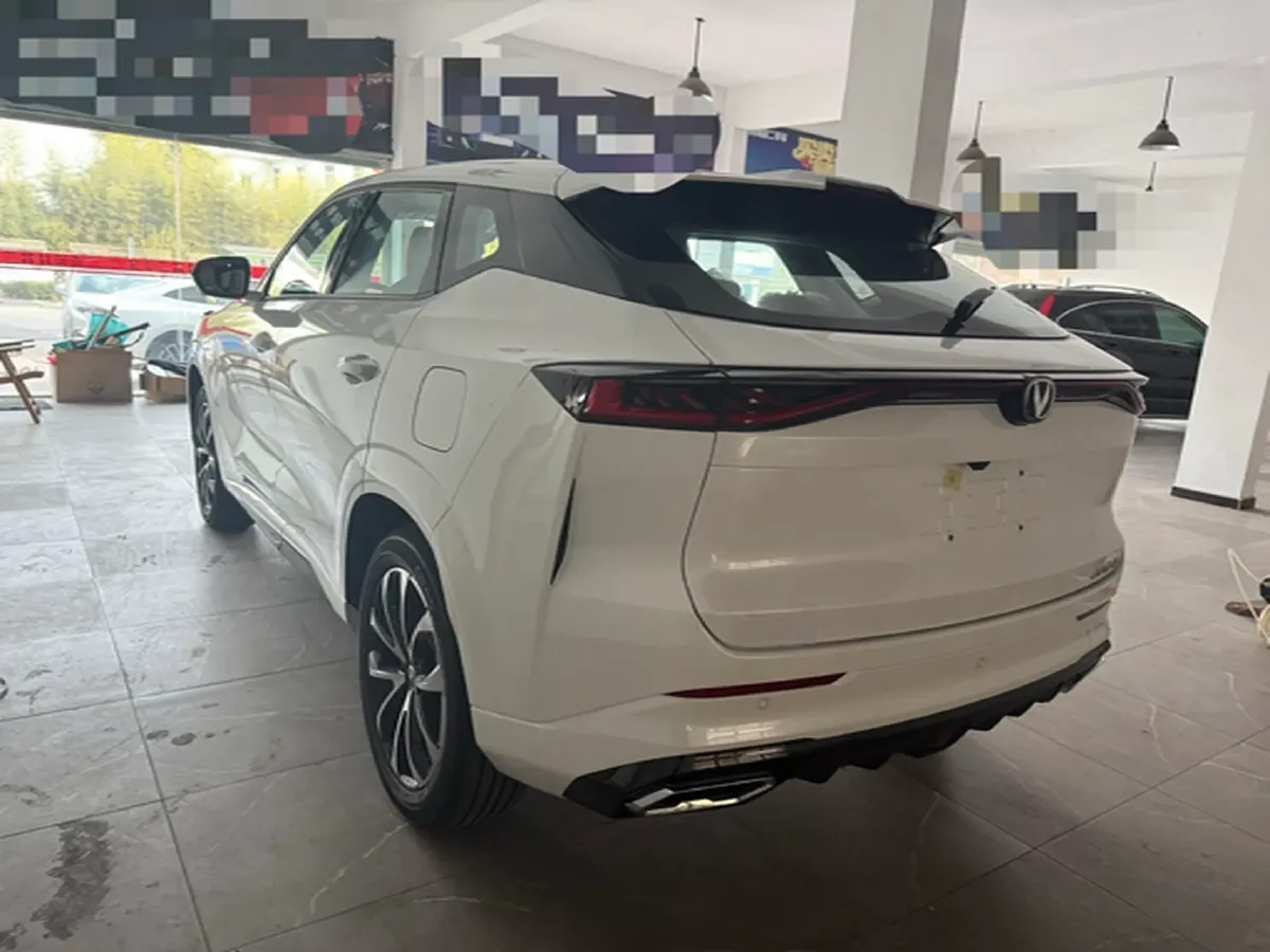 2025 ChangAn UNI-Z 1.5L 98HP L4 E-CVT PHEV 18.4KWH,autocango,china used car exporter,china ev exporter,chinese used car exporter,chinese used ev exporter