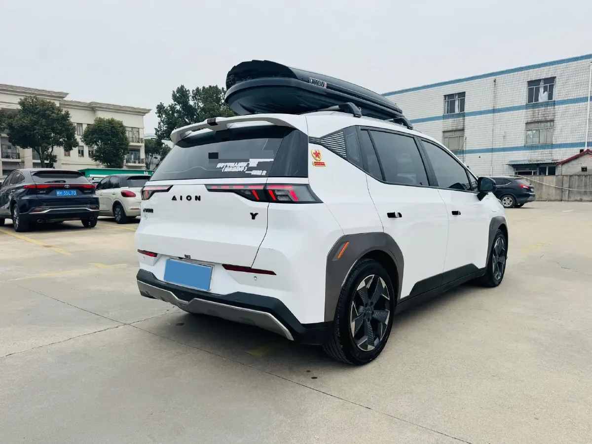 2022 Geely Okavango 1.8T 184HP L4 7DCT,autocango,china used car exporter,china ev exporter,chinese used car exporter,chinese used ev exporter