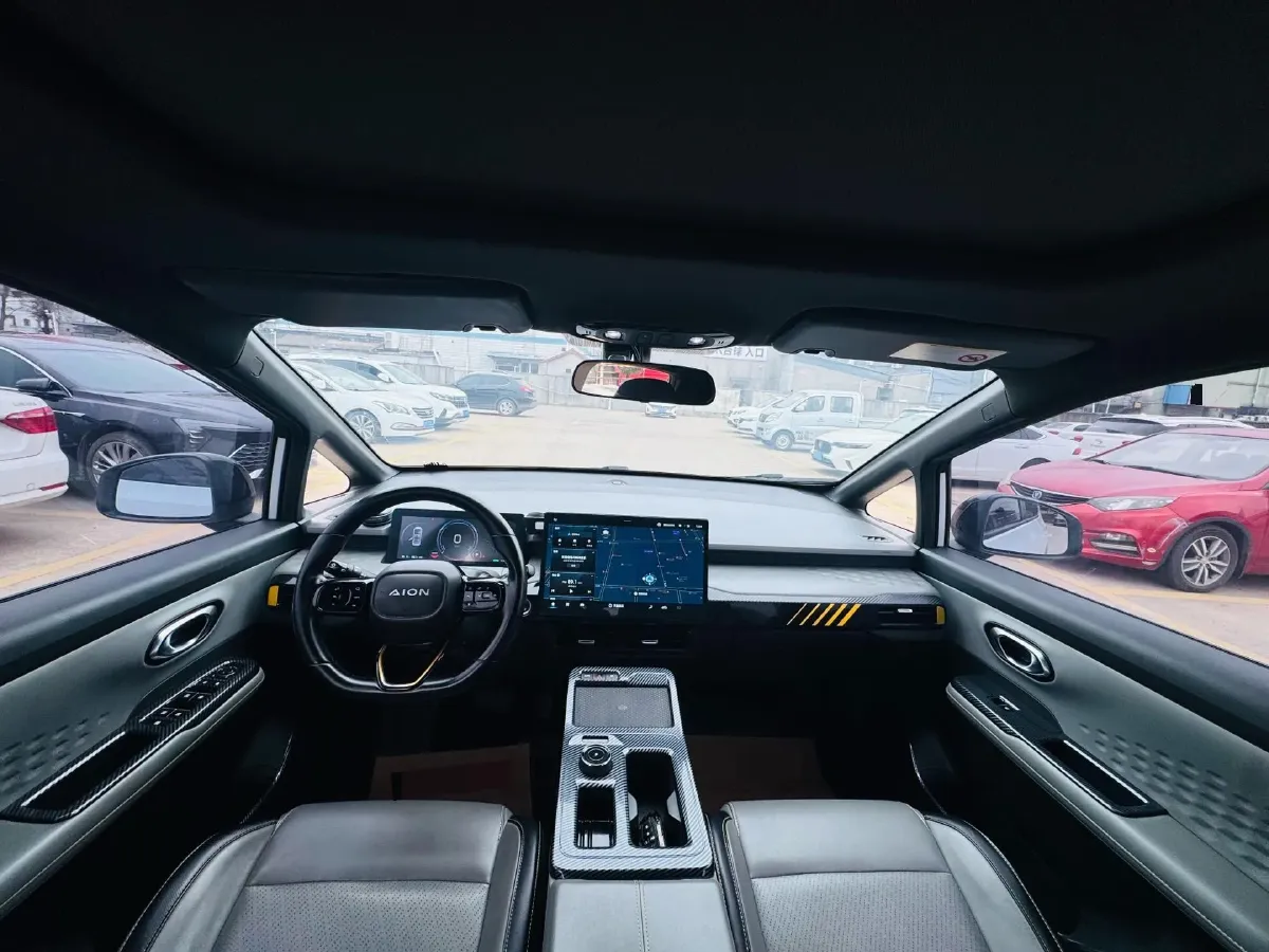 2022 Geely Okavango 1.8T 184HP L4 7DCT,autocango,china used car exporter,china ev exporter,chinese used car exporter,chinese used ev exporter