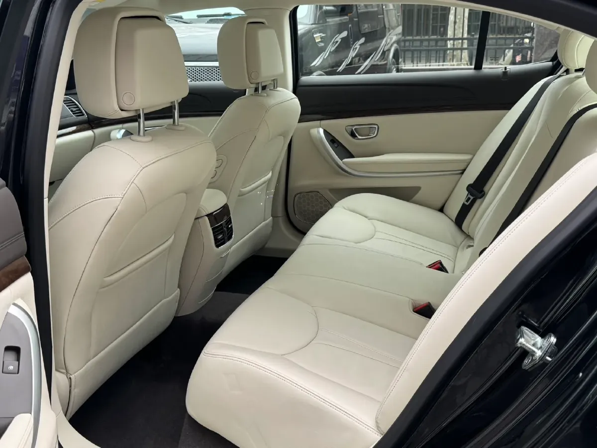 2017 Roewe e950 1.4T 152HP L4 2AT PHEV 12KWH,autocango,china used car exporter,china ev exporter,chinese used car exporter,chinese used ev exporter