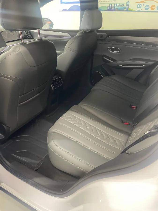 2025 BYD SongL DM-i 1.5L 101HP L4 E-CVT PHEV 26.6KWH,autocango,china used car exporter,china ev exporter,chinese used car exporter,chinese used ev exporter