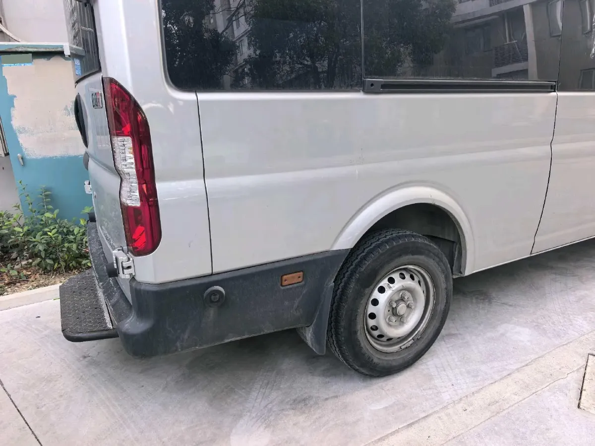 2021 DongFeng DFAC YuFeng 2.0T 136HP L4 6MT,autocango,china used car exporter,china ev exporter,chinese used car exporter,chinese used ev exporter