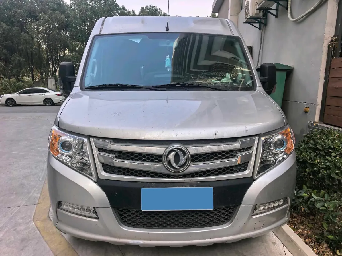 2021 DongFeng DFAC YuFeng 2.0T 136HP L4 6MT,autocango,china used car exporter,china ev exporter,chinese used car exporter,chinese used ev exporter
