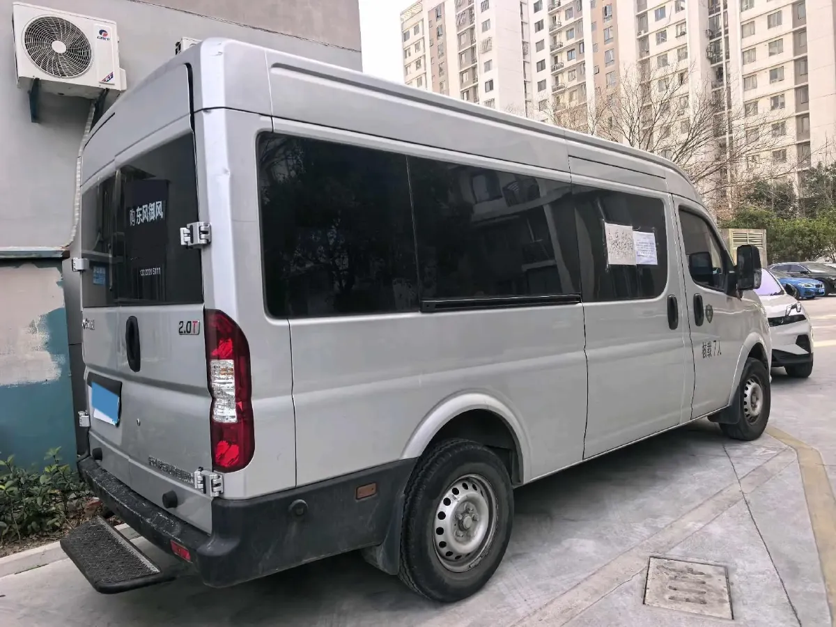 2021 DongFeng DFAC YuFeng 2.0T 136HP L4 6MT,autocango,china used car exporter,china ev exporter,chinese used car exporter,chinese used ev exporter