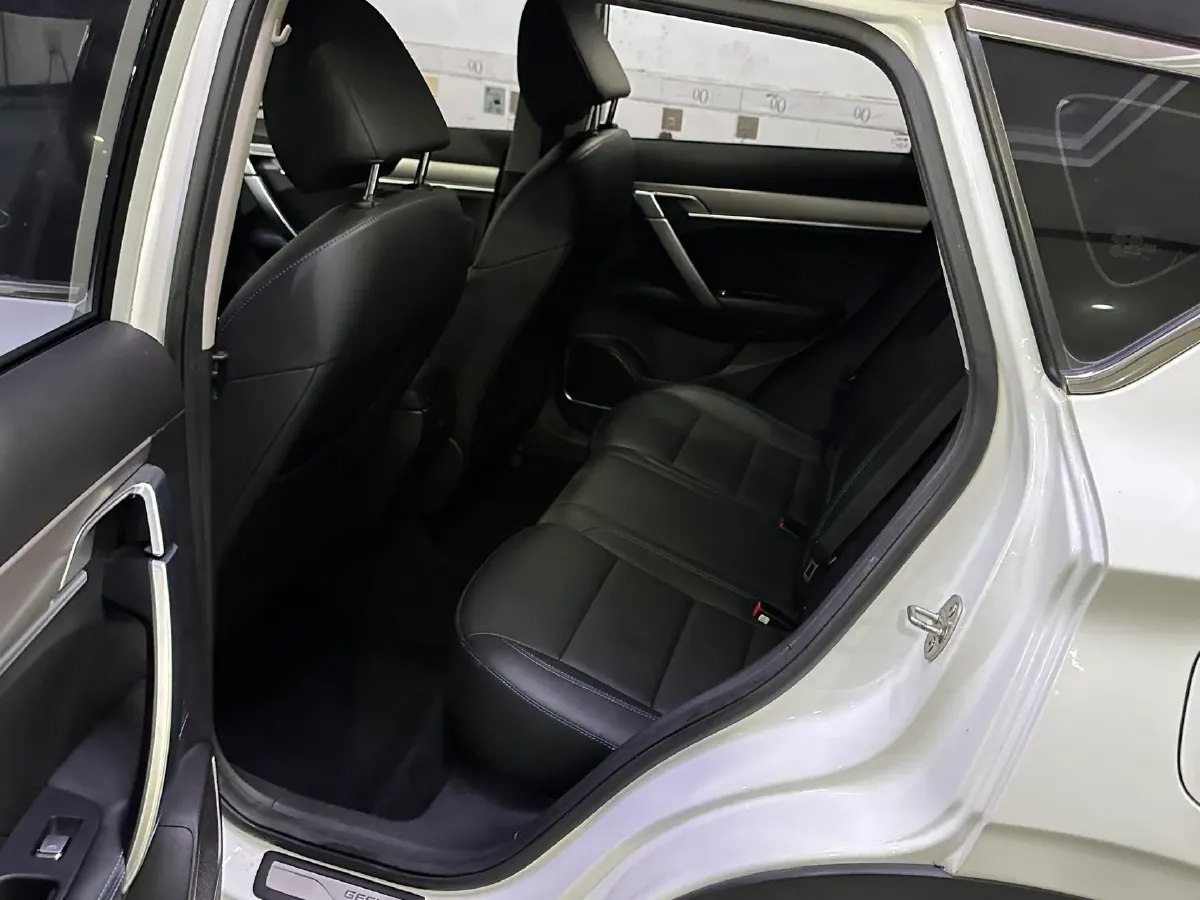 2020 Geely ICON 1.5T 177HP L3 7DCT,autocango,china used car exporter,china ev exporter,chinese used car exporter,chinese used ev exporter