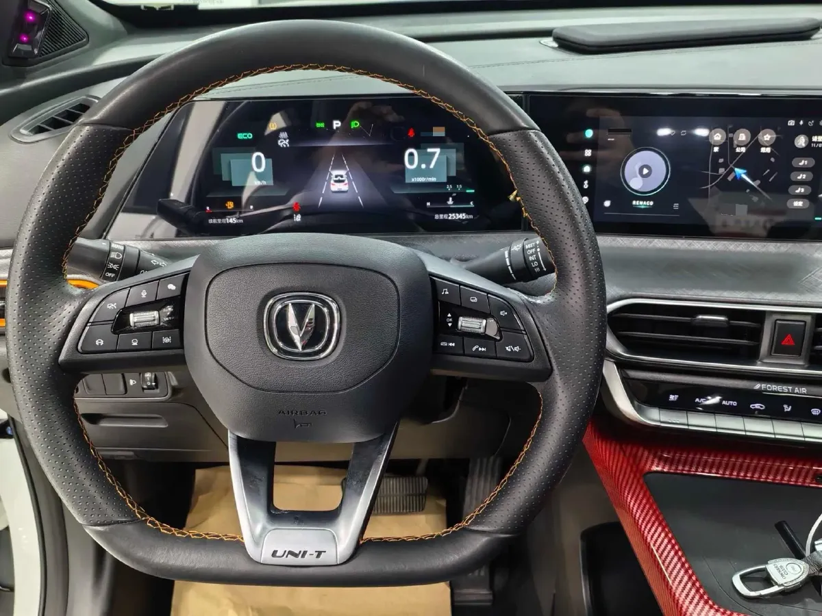 2022 ChangAn UNI-T 1.5T 188HP L4 7DCT,autocango,china used car exporter,china ev exporter,chinese used car exporter,chinese used ev exporter