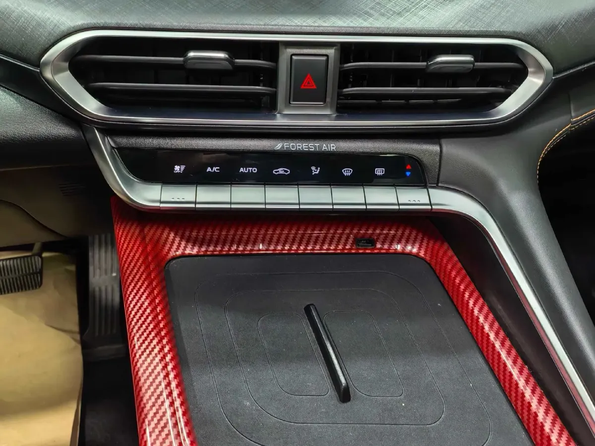 2022 ChangAn UNI-T 1.5T 188HP L4 7DCT,autocango,china used car exporter,china ev exporter,chinese used car exporter,chinese used ev exporter