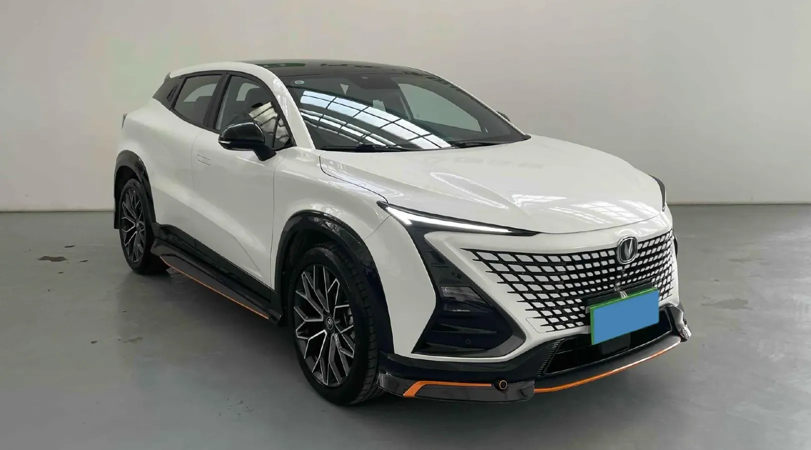2022 ChangAn UNI-T 1.5T 188HP L4 7DCT,autocango,china used car exporter,china ev exporter,chinese used car exporter,chinese used ev exporter