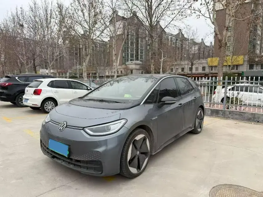 2023 Volkswagen ID.3 BEV 52.8KWH