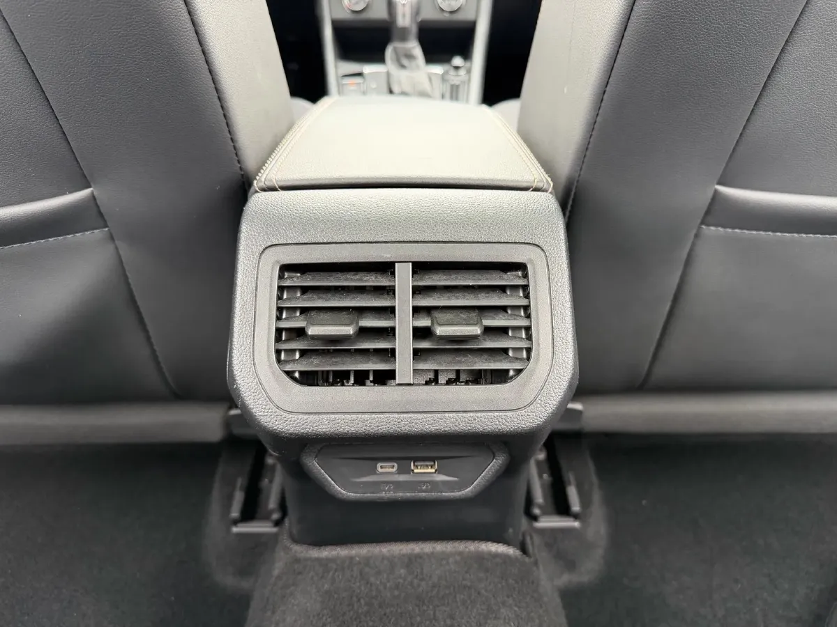 2021 Volkswagen Lavida 1.4T 150HP L4 7DCT,autocango,china used car exporter,china ev exporter,chinese used car exporter,chinese used ev exporter