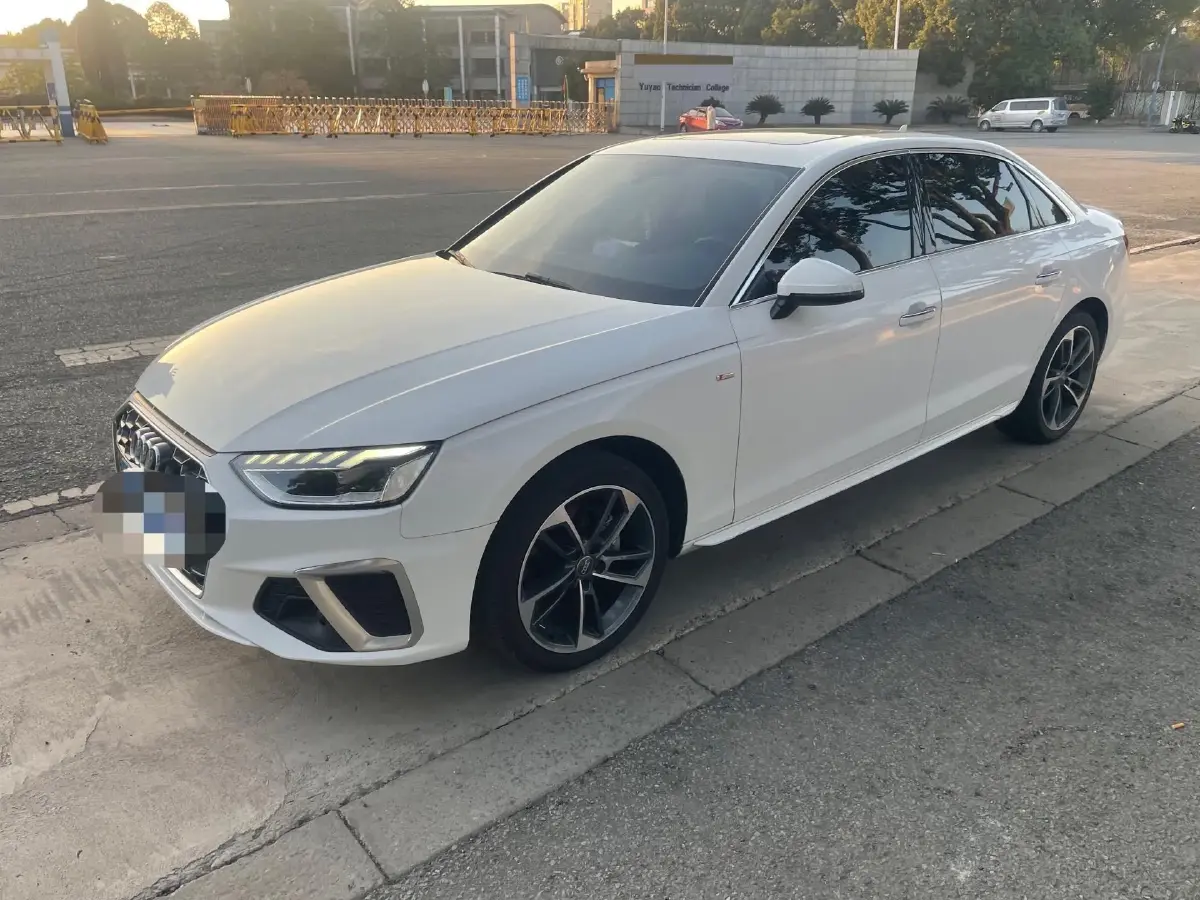 2020 Audi A4L 2.0T 190HP L4 7DCT