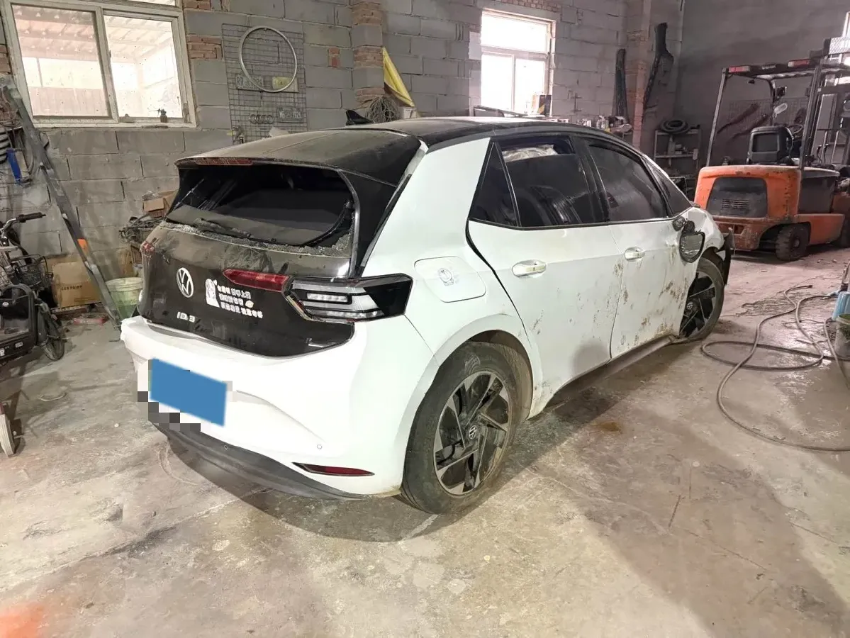 2024 Volkswagen ID.3 BEV 52.8KWH,autocango,china used car exporter,china ev exporter,chinese used car exporter,chinese used ev exporter