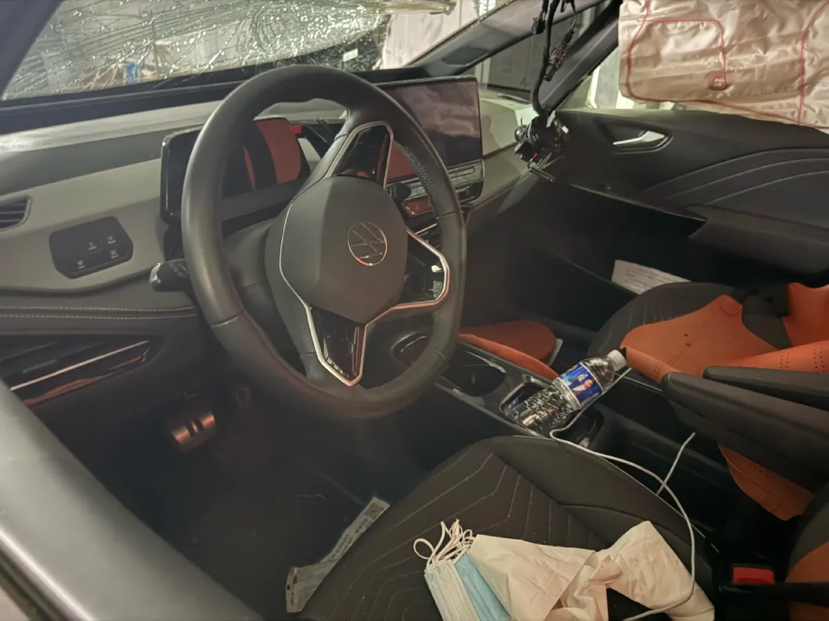 2024 Volkswagen ID.3 BEV 52.8KWH,autocango,china used car exporter,china ev exporter,chinese used car exporter,chinese used ev exporter