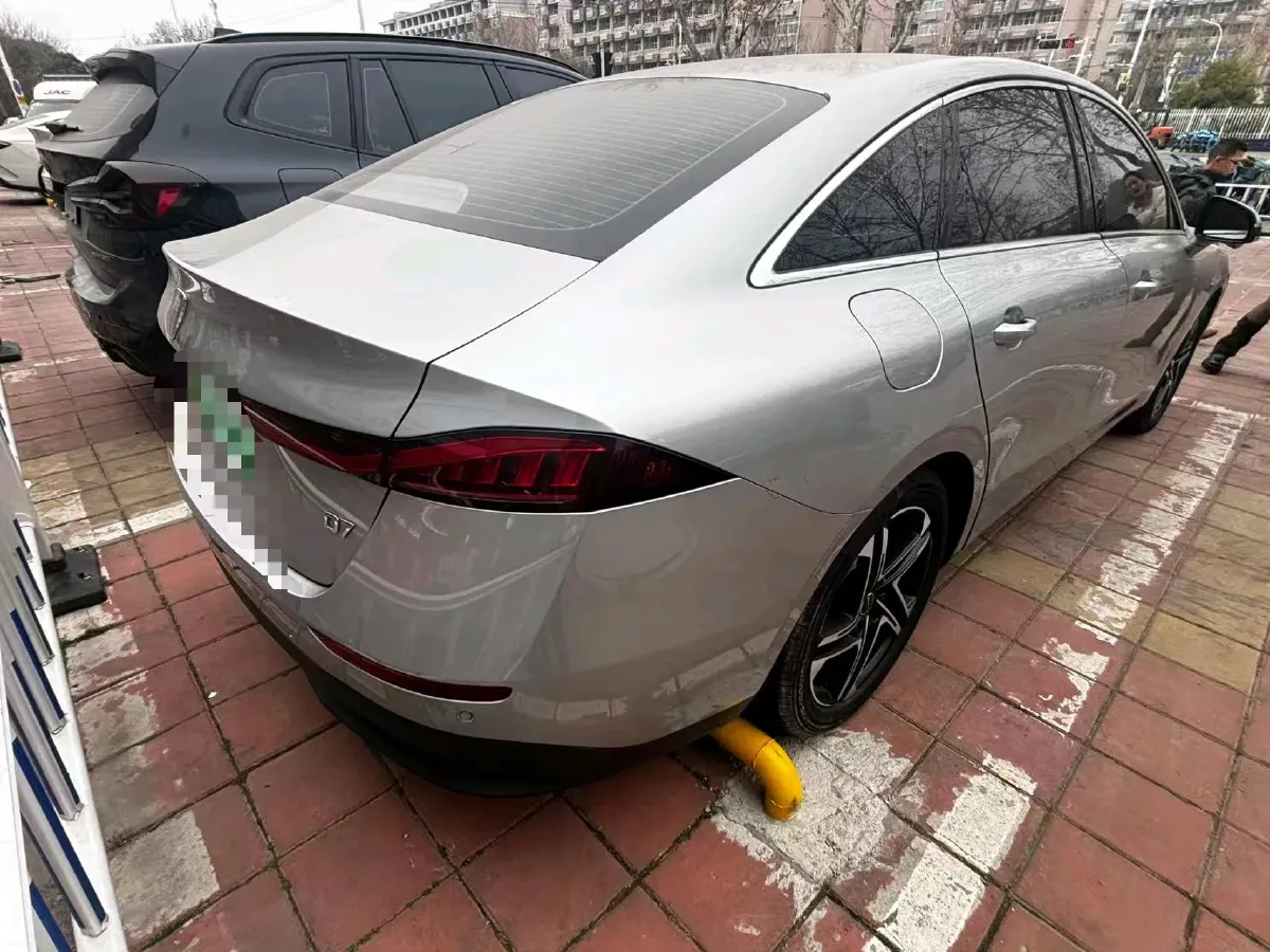 2023 Roewe D7 1.5L 112HP L4 1DHT PHEV 21.4KWH,autocango,china used car exporter,china ev exporter,chinese used car exporter,chinese used ev exporter